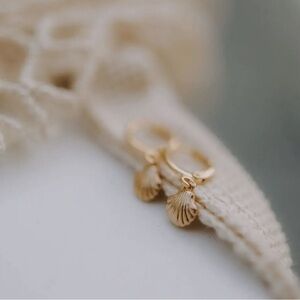 Gold Seashell Earrings